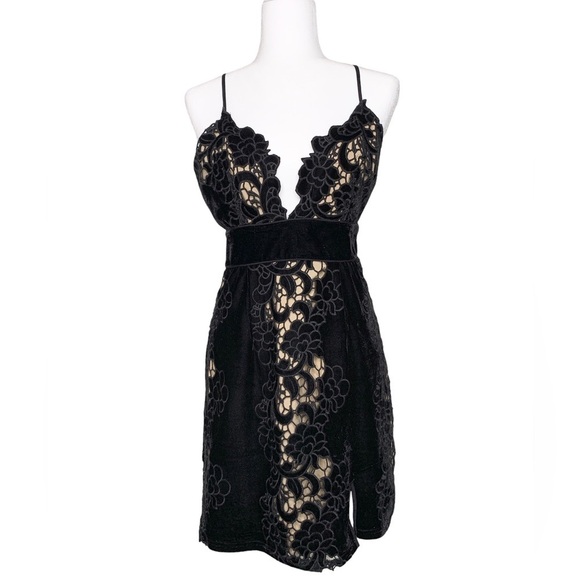 Saylor x Free People Logan Velvet Mini Dress - Picture 3 of 10